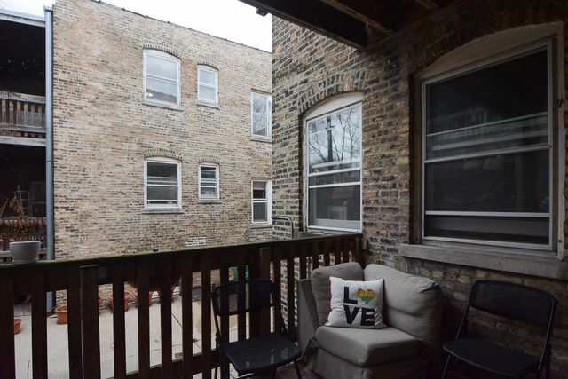 1400 W ROSEMONT Avenue 1, Chicago, IL 60660
