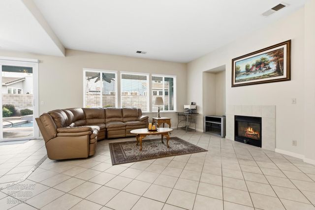 1800 Hemstead Ct, Modesto, CA 95355