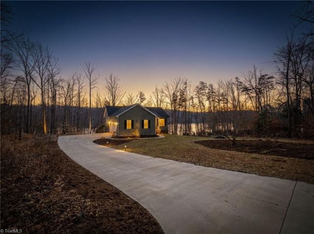 6030 Pauline Lane, Belews Creek, NC 27009