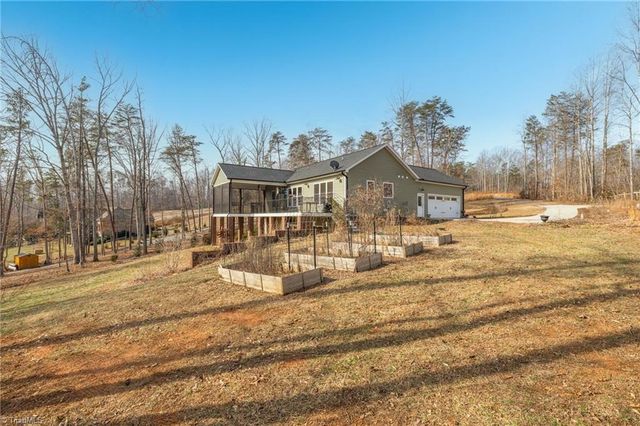 6030 Pauline Lane, Belews Creek, NC 27009