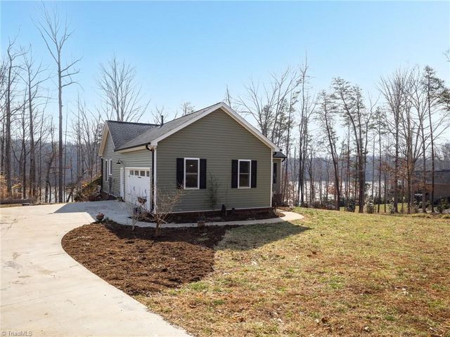 6030 Pauline Lane, Belews Creek, NC 27009
