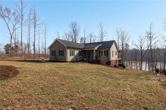 6030 Pauline Lane, Belews Creek, NC 27009