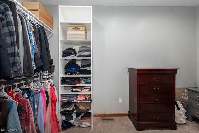 407 31st Street SW, Barberton, OH 44203