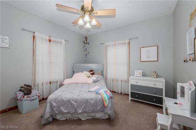 407 31st Street SW, Barberton, OH 44203