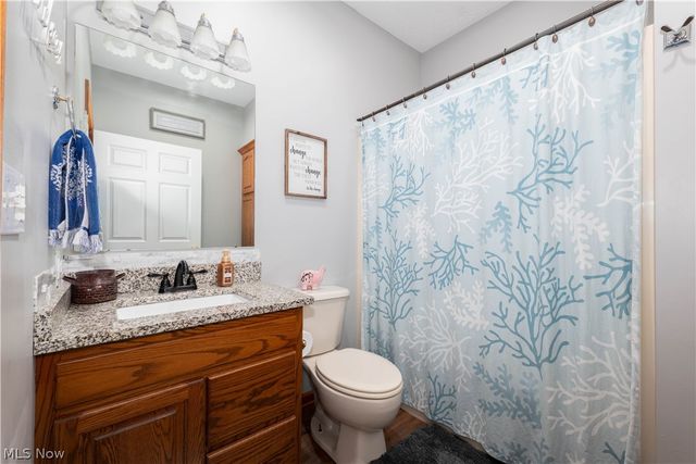 407 31st Street SW, Barberton, OH 44203