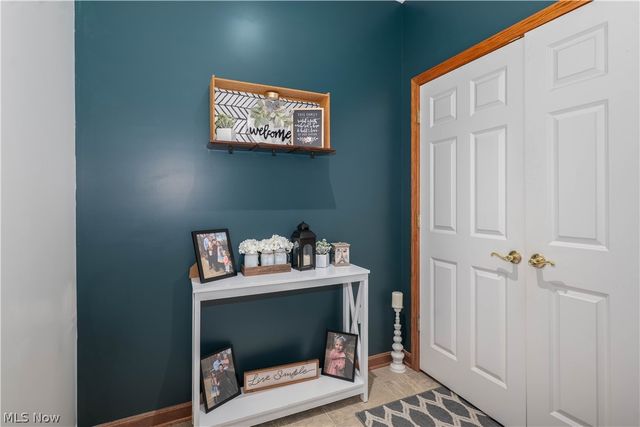 407 31st Street SW, Barberton, OH 44203