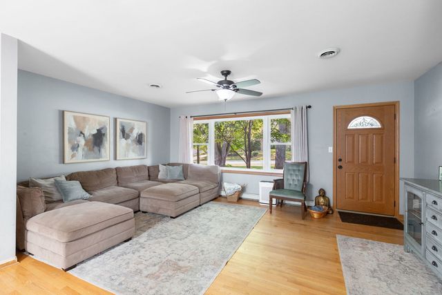 3720 Spring Grove Road, Johnsburg, IL 60051