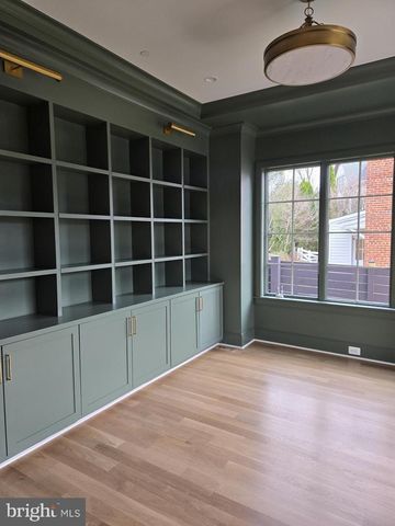 7005 EXFAIR RD, Bethesda, MD 20814