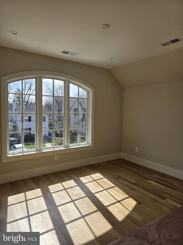 7005 EXFAIR RD, Bethesda, MD 20814