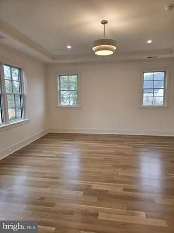 7005 EXFAIR RD, Bethesda, MD 20814