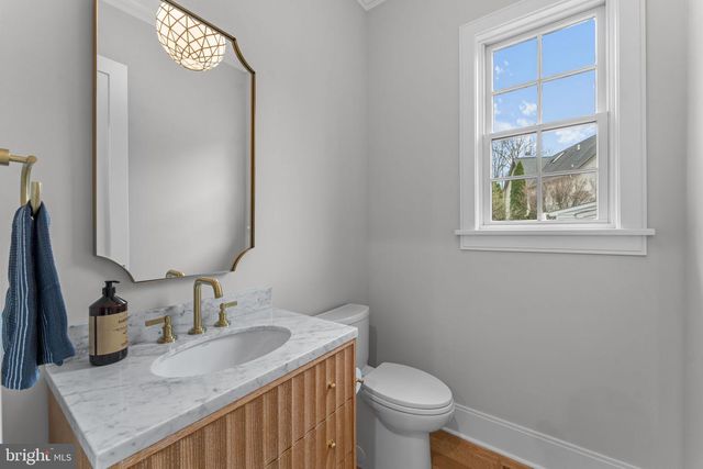 7005 EXFAIR RD, Bethesda, MD 20814