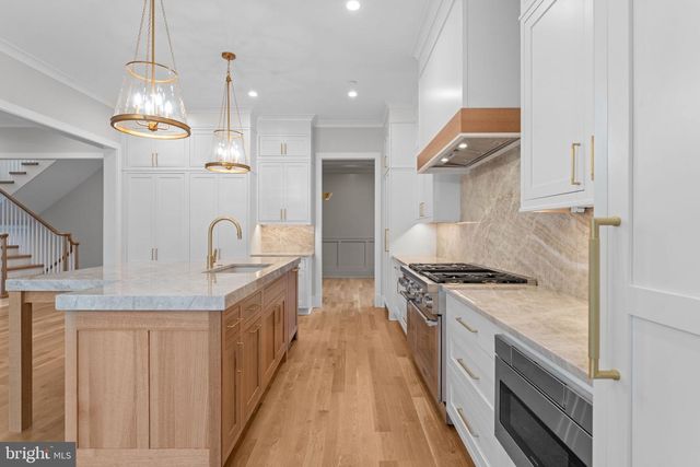 7005 EXFAIR RD, Bethesda, MD 20814