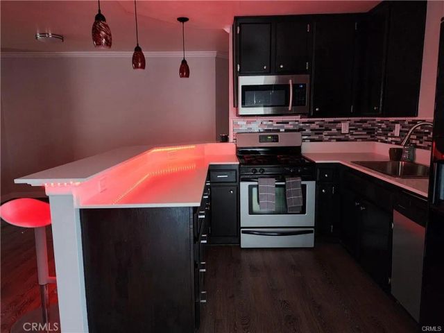 1200 Gaviota Avenue 206, Long Beach, CA 90813
