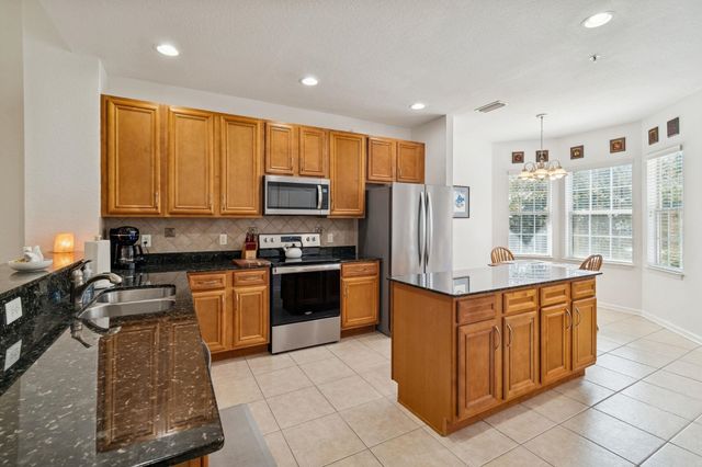 175 Bayberry Cir 1005, St Augustine, FL 32086