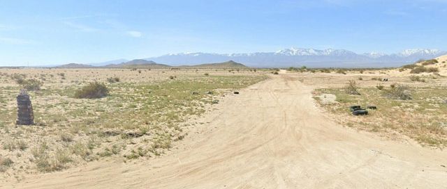21500 E Ave P, Palmdale, CA 93591