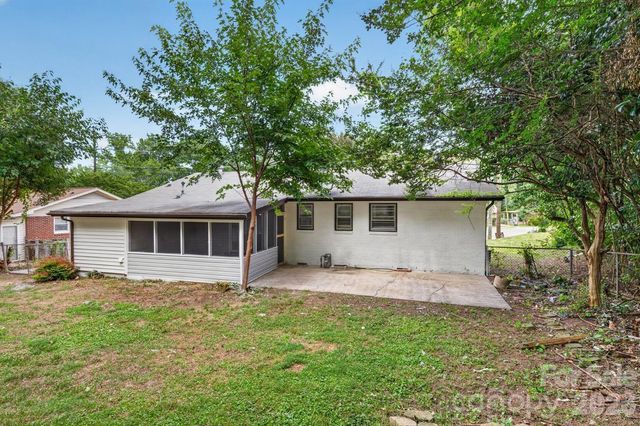 2216 Milton Road, Charlotte, NC 28215