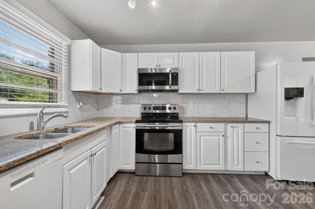 2216 Milton Road, Charlotte, NC 28215