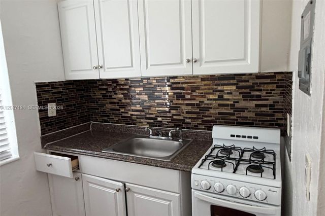 8020 Abbott Avenue 7, Miami Beach, FL 33141