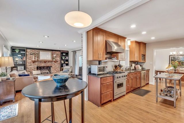 2295 Tanglewood Road, Decatur, GA 30033