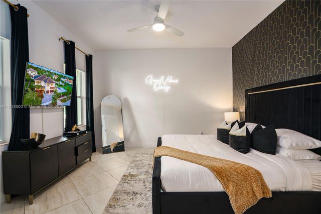 11 NW 122nd Ave, Miami, FL 33182