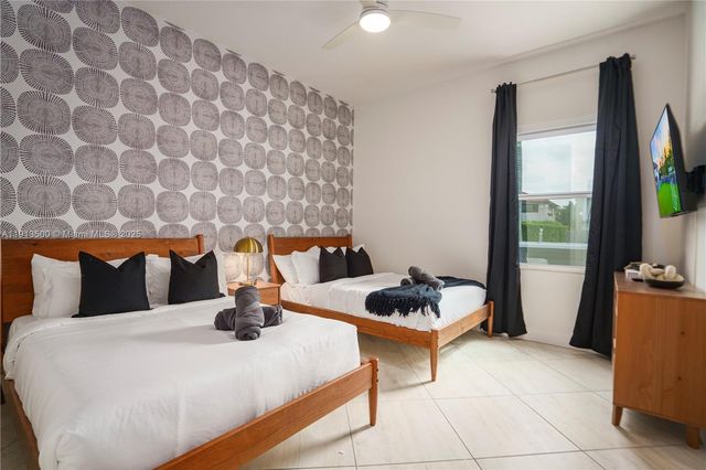 11 NW 122nd Ave, Miami, FL 33182