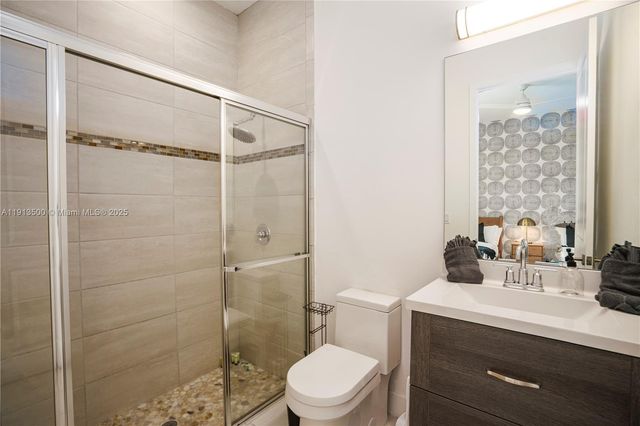 11 NW 122nd Ave, Miami, FL 33182