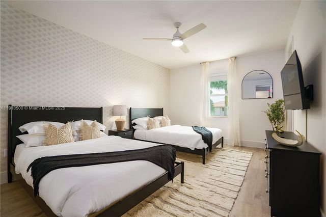 11 NW 122nd Ave, Miami, FL 33182