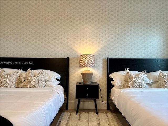 11 NW 122nd Ave, Miami, FL 33182