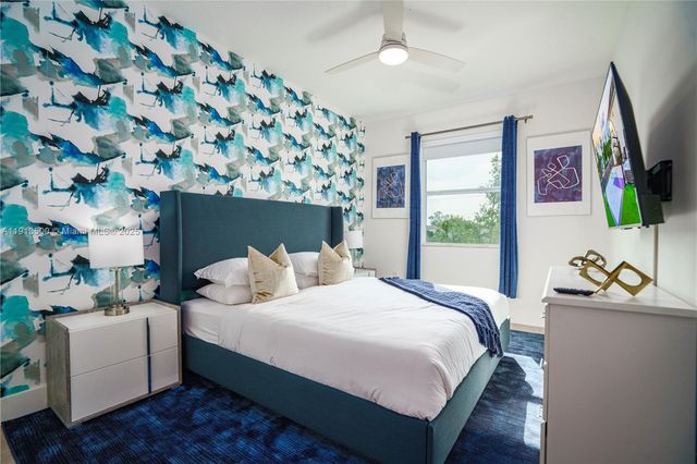 11 NW 122nd Ave, Miami, FL 33182