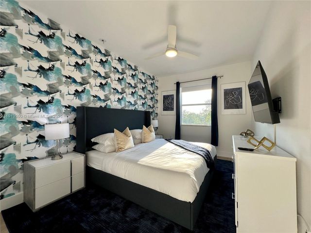 11 NW 122nd Ave, Miami, FL 33182