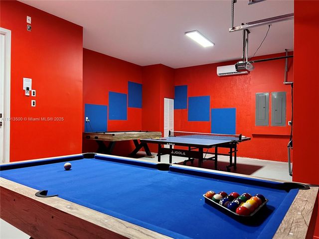 11 NW 122nd Ave, Miami, FL 33182