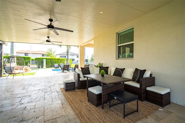 11 NW 122nd Ave, Miami, FL 33182