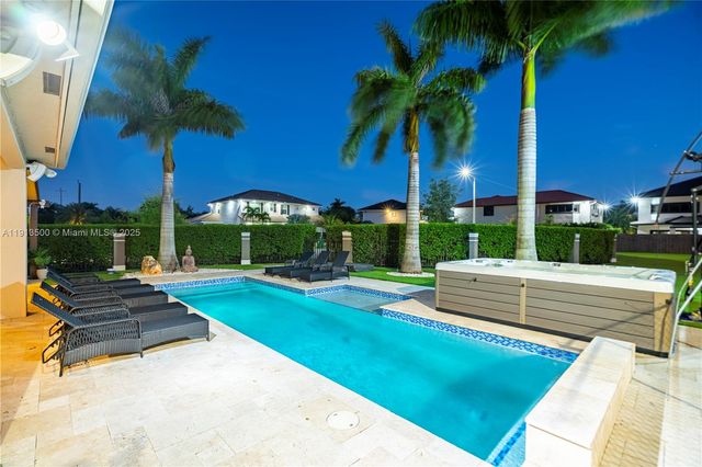 11 NW 122nd Ave, Miami, FL 33182