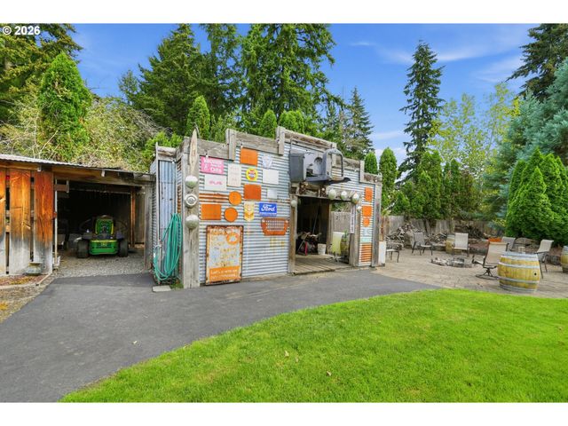 14543 THAYER Rd, Oregon City, OR 97045