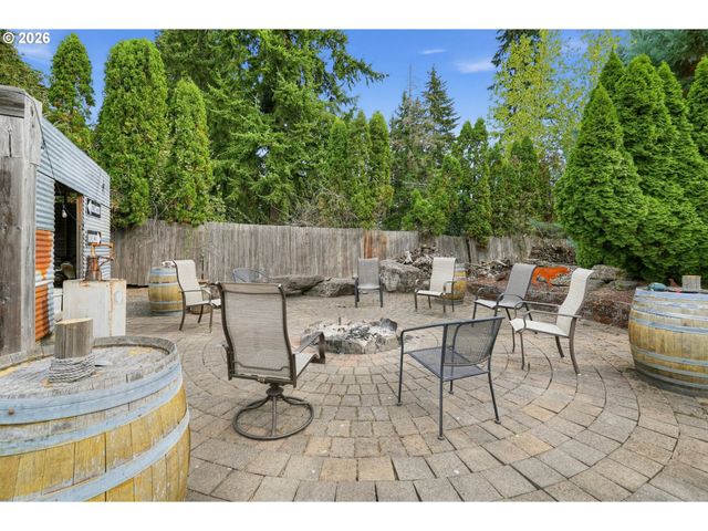 14543 THAYER Rd, Oregon City, OR 97045