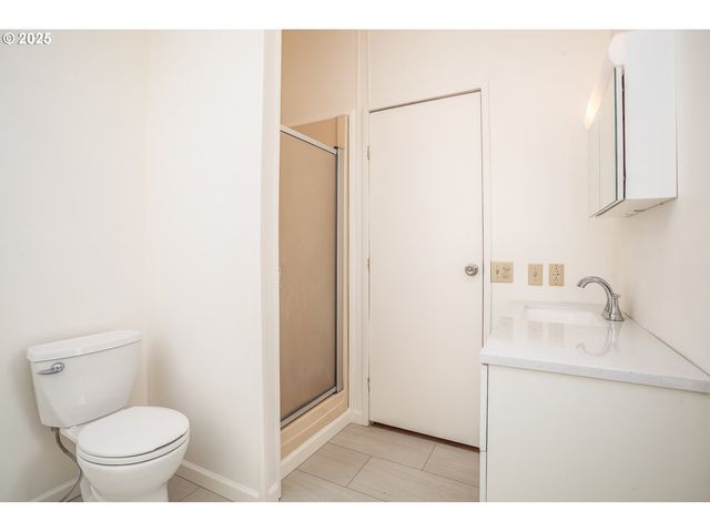 7455 Se KING Rd 53, Milwaukie, OR 97222