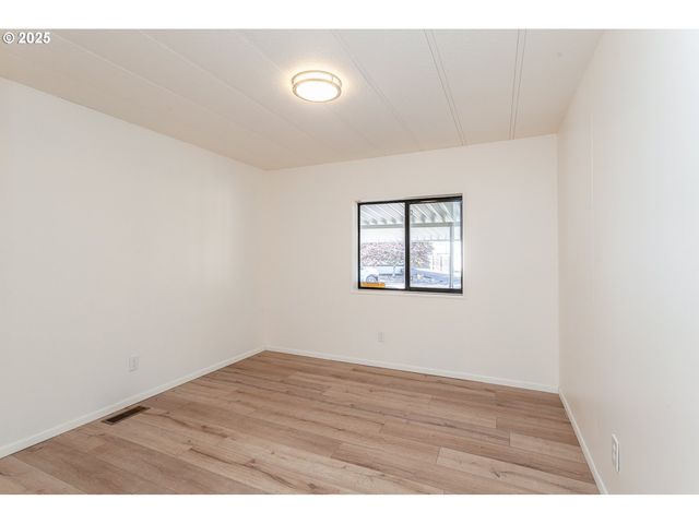 7455 Se KING Rd 53, Milwaukie, OR 97222