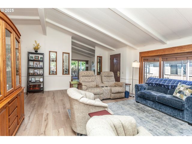 7455 Se KING Rd 53, Milwaukie, OR 97222