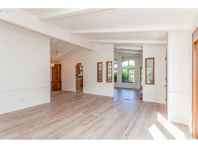 7455 Se KING Rd 53, Milwaukie, OR 97222