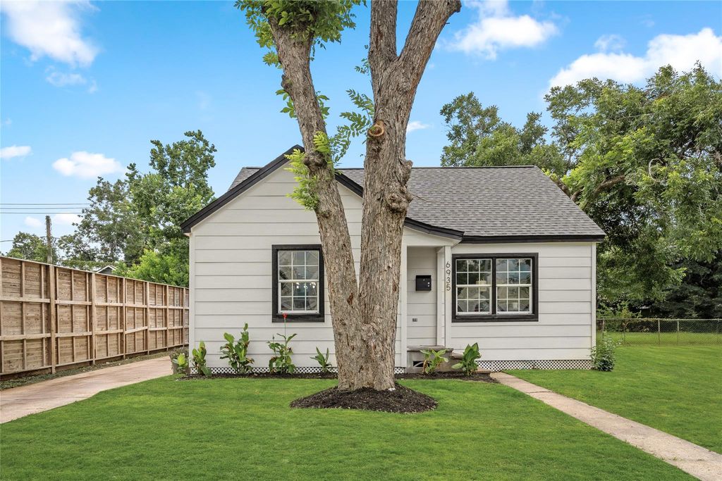6935 Palmetto Street, Houston, TX 77087