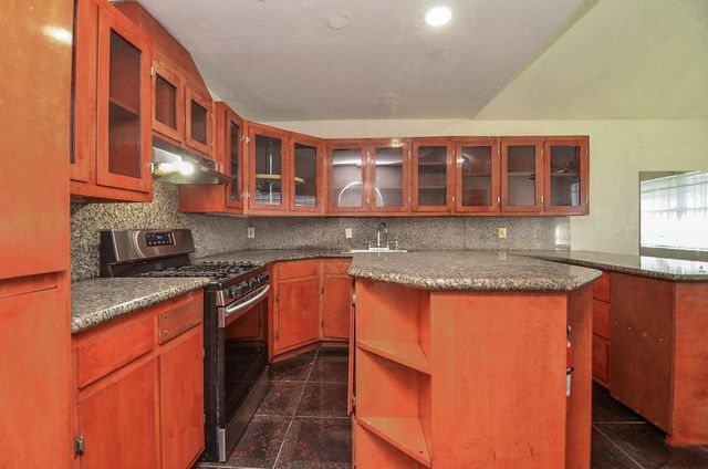 11517 Bannister Lane, Houston, TX 77076