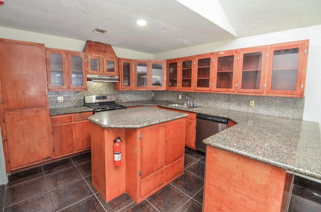 11517 Bannister Lane, Houston, TX 77076