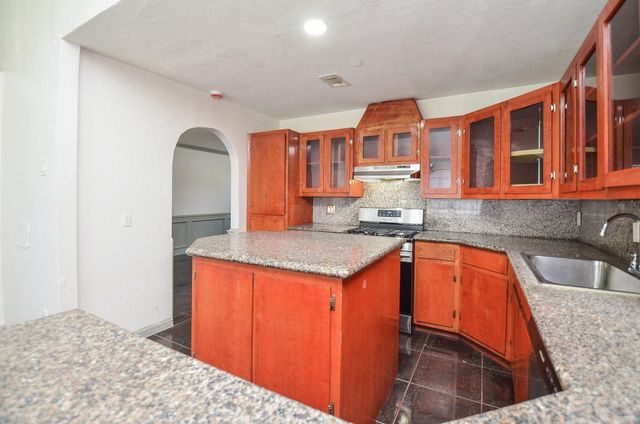 11517 Bannister Lane, Houston, TX 77076