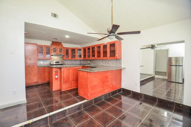 11517 Bannister Lane, Houston, TX 77076