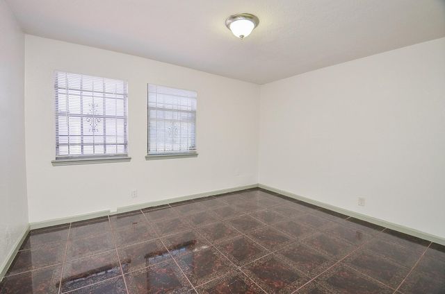 11517 Bannister Lane, Houston, TX 77076