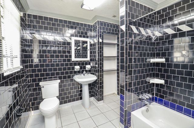 11517 Bannister Lane, Houston, TX 77076