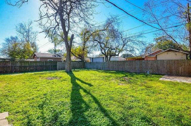 11517 Bannister Lane, Houston, TX 77076