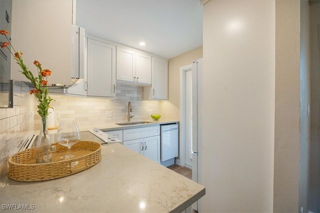 626 12th AVE S 626, Naples, FL 34102