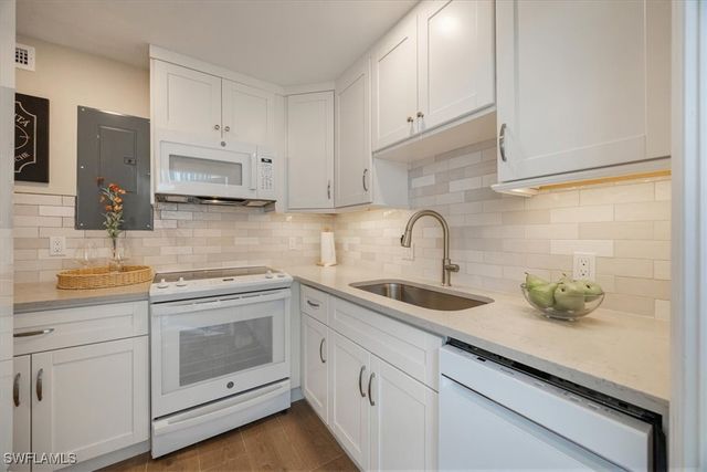 626 12th AVE S 626, Naples, FL 34102