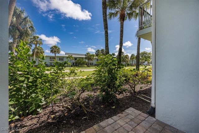 626 12th AVE S 626, Naples, FL 34102